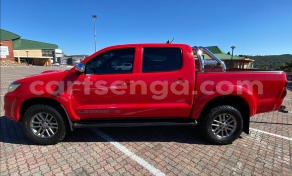 Nunua Ilio tumika Toyota Hilux Red Gari ndani ya Hlatikulu nchini Wilaya ya Shiselweni Nunua Ilio tumika Toyota Hilux Red Gari ndani ya Hlatikulu nchini Wilaya ya Shiselweni