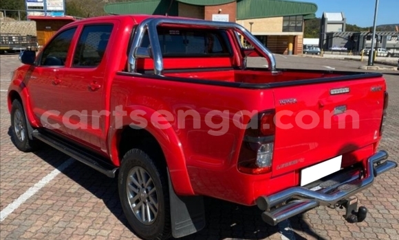 Nunua Ilio tumika Toyota Hilux Red Gari ndani ya Hlatikulu nchini Wilaya ya Shiselweni Nunua Ilio tumika Toyota Hilux Red Gari ndani ya Hlatikulu nchini Wilaya ya Shiselweni