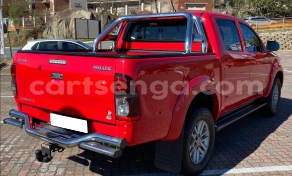 Nunua Ilio tumika Toyota Hilux Red Gari ndani ya Hlatikulu nchini Wilaya ya Shiselweni Nunua Ilio tumika Toyota Hilux Red Gari ndani ya Hlatikulu nchini Wilaya ya Shiselweni