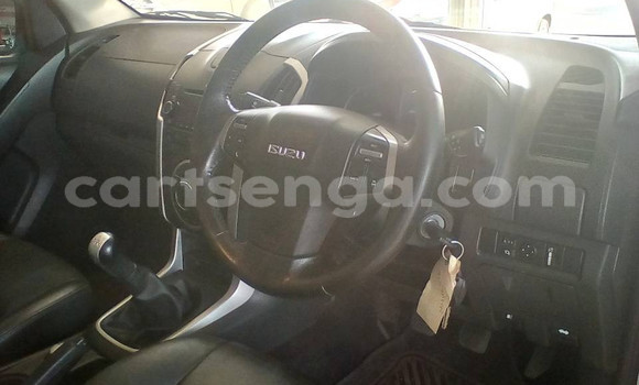 Acheter Occasion Voiture Isuzu KB Blanc à Mbabane, Manzini Acheter Occasion Voiture Isuzu KB Blanc à Mbabane, Manzini