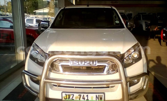 Acheter Occasion Voiture Isuzu KB Blanc à Mbabane, Manzini Acheter Occasion Voiture Isuzu KB Blanc à Mbabane, Manzini