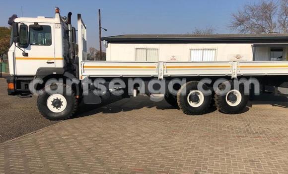 Buy Used Man Silent White Truck in Ezulwini in Hhohho Buy Used Man Silent White Truck in Ezulwini in Hhohho