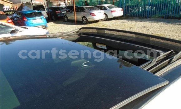 Nunua Ilio tumika Mercedes-Benz A200 White Gari ndani ya Big Bend nchini Lubombo Nunua Ilio tumika Mercedes-Benz A200 White Gari ndani ya Big Bend nchini Lubombo