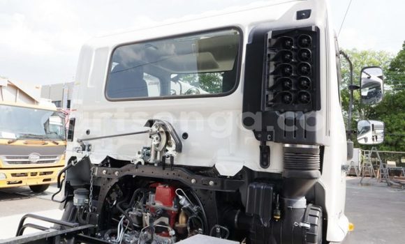 Acheter Occasion Utilitaire Hino Ranger Blanc à Big Bend, Lubombo District Acheter Occasion Utilitaire Hino Ranger Blanc à Big Bend, Lubombo District