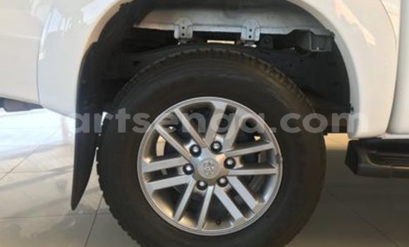 Buy Used Toyota Hilux White Car in Big Bend in Lubombo District Buy Used Toyota Hilux White Car in Big Bend in Lubombo District