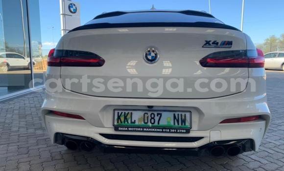 Nunua Ilio tumika BMW X4 White Gari ndani ya Ezulwini nchini Hhohho Nunua Ilio tumika BMW X4 White Gari ndani ya Ezulwini nchini Hhohho