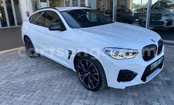 Nunua Ilio tumika BMW X4 White Gari ndani ya Ezulwini nchini Hhohho Nunua Ilio tumika BMW X4 White Gari ndani ya Ezulwini nchini Hhohho