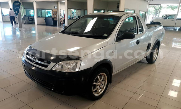 Buy Used Opel Corsa Silver Car in Ezulwini in Hhohho Buy Used Opel Corsa Silver Car in Ezulwini in Hhohho