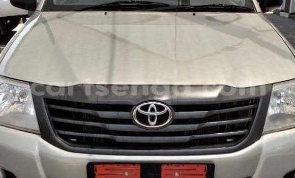 Acheter Occasion Voiture Toyota Hilux Beige à Manzini, Manzini Acheter Occasion Voiture Toyota Hilux Beige à Manzini, Manzini