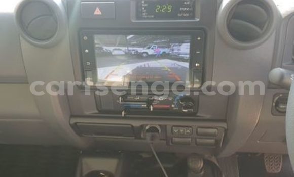 Nunua Ilio tumika Toyota Land Cruiser White Gari ndani ya Big Bend nchini Wilaya ya Lubombo Nunua Ilio tumika Toyota Land Cruiser White Gari ndani ya Big Bend nchini Wilaya ya Lubombo
