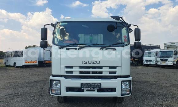 Nunua Ilio tumika Isuzu FTR 850 White Lori ndani ya Mbabane nchini Manzini Nunua Ilio tumika Isuzu FTR 850 White Lori ndani ya Mbabane nchini Manzini