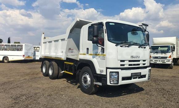 Nunua Ilio tumika Isuzu FTR 850 White Lori ndani ya Mbabane nchini Manzini Nunua Ilio tumika Isuzu FTR 850 White Lori ndani ya Mbabane nchini Manzini
