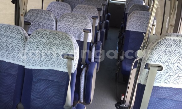Acheter Occasion Voiture Toyota Coaster Blanc à Big Bend, Lubombo District Acheter Occasion Voiture Toyota Coaster Blanc à Big Bend, Lubombo District