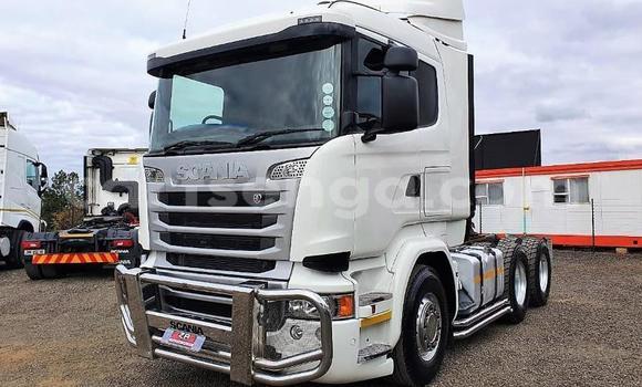 Nunua Ilio tumika Scania R420 White Lori ndani ya Manzini nchini Manzini Nunua Ilio tumika Scania R420 White Lori ndani ya Manzini nchini Manzini
