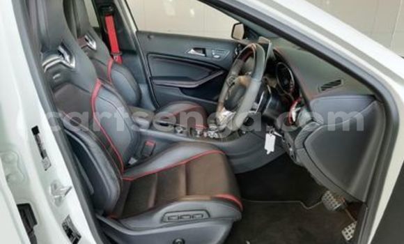 Acheter Occasion Voiture Mercedes‒Benz A-klasse AMG Blanc à Ezulwini, Hhohho Acheter Occasion Voiture Mercedes‒Benz A-klasse AMG Blanc à Ezulwini, Hhohho