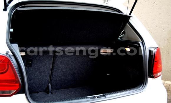 Nunua Ilio tumika Volkswagen Polo White Gari ndani ya Manzini nchini Manzini Nunua Ilio tumika Volkswagen Polo White Gari ndani ya Manzini nchini Manzini