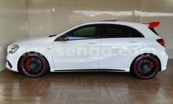 Acheter Occasion Voiture Mercedes‒Benz A-klasse AMG Blanc à Ezulwini, Hhohho Acheter Occasion Voiture Mercedes‒Benz A-klasse AMG Blanc à Ezulwini, Hhohho