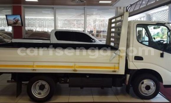 Acheter Occasion Voiture Toyota Dyna Blanc à Ezulwini, Hhohho Acheter Occasion Voiture Toyota Dyna Blanc à Ezulwini, Hhohho
