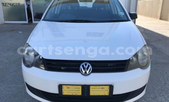 Nunua Ilio tumika Volkswagen Polo White Gari ndani ya Ezulwini nchini Hhohho Nunua Ilio tumika Volkswagen Polo White Gari ndani ya Ezulwini nchini Hhohho