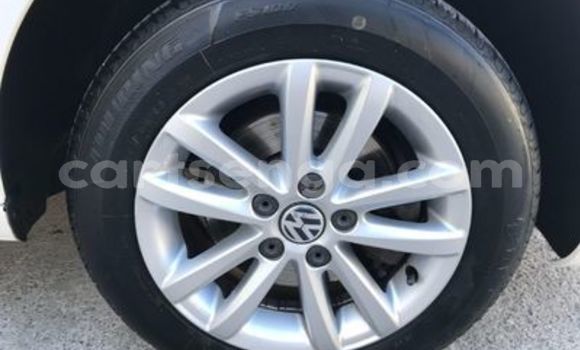 Nunua Ilio tumika Volkswagen Polo White Gari ndani ya Ezulwini nchini Hhohho Nunua Ilio tumika Volkswagen Polo White Gari ndani ya Ezulwini nchini Hhohho