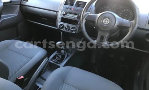 Nunua Ilio tumika Volkswagen Polo White Gari ndani ya Ezulwini nchini Hhohho Nunua Ilio tumika Volkswagen Polo White Gari ndani ya Ezulwini nchini Hhohho