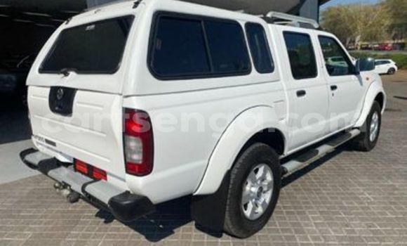 Buy Used Nissan Hardbody White Car in Ezulwini in Hhohho Buy Used Nissan Hardbody White Car in Ezulwini in Hhohho