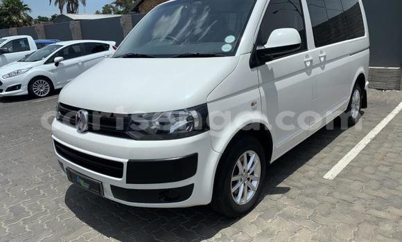 Nunua Ilio tumika Volkswagen Transporter White Gari ndani ya Ngomane nchini Wilaya ya Lubombo Nunua Ilio tumika Volkswagen Transporter White Gari ndani ya Ngomane nchini Wilaya ya Lubombo