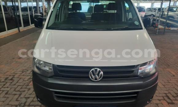Nunua Ilio tumika Volkswagen Transporter White Gari ndani ya Big Bend nchini Lubombo Nunua Ilio tumika Volkswagen Transporter White Gari ndani ya Big Bend nchini Lubombo