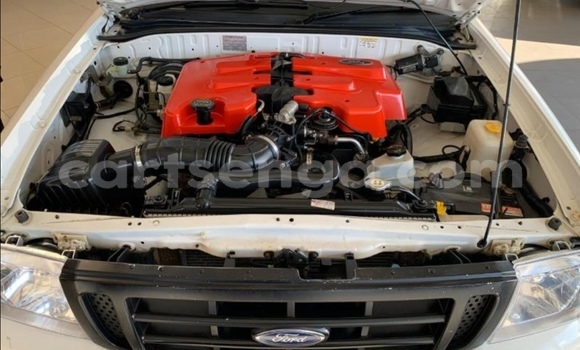 Acheter Occasion Voiture Ford Ranger Blanc à Hlatikulu, Shiselweni District Acheter Occasion Voiture Ford Ranger Blanc à Hlatikulu, Shiselweni District