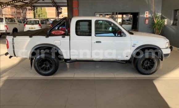 Acheter Occasion Voiture Ford Ranger Blanc à Hlatikulu, Shiselweni District Acheter Occasion Voiture Ford Ranger Blanc à Hlatikulu, Shiselweni District