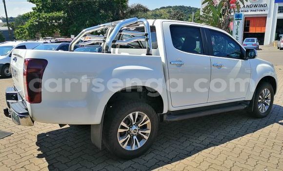 Acheter Occasion Voiture Isuzu KB Blanc à Bulembu, Hhohho Acheter Occasion Voiture Isuzu KB Blanc à Bulembu, Hhohho