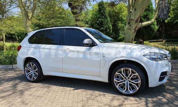 Acheter Occasion Voiture BMW X5 M Blanc à Ezulwini, Hhohho Acheter Occasion Voiture BMW X5 M Blanc à Ezulwini, Hhohho