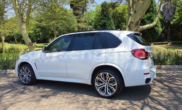 Nunua Ilio tumika BMW X5 M White Gari ndani ya Ezulwini nchini Hhohho Nunua Ilio tumika BMW X5 M White Gari ndani ya Ezulwini nchini Hhohho