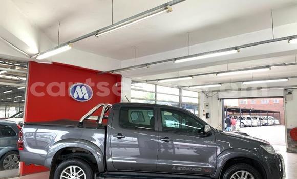 Buy Used Toyota Hilux Silver Car in Malkerns in Manzini Buy Used Toyota Hilux Silver Car in Malkerns in Manzini