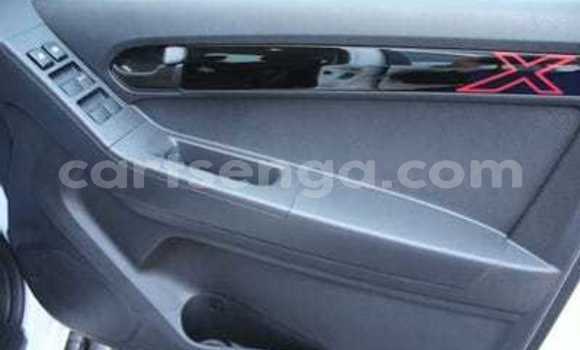 Buy Used Toyota Land Cruiser Silver Car in Hlatikulu in Shiselweni District Buy Used Toyota Land Cruiser Silver Car in Hlatikulu in Shiselweni District