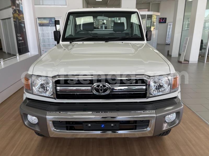 Big with watermark toyota land cruiser shiselweni district hlatikulu 24880