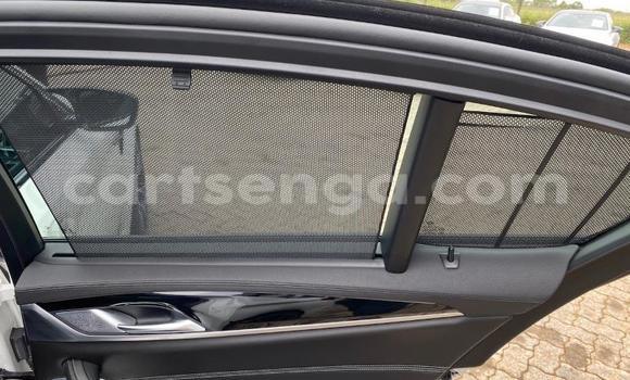 Nunua Ilio tumika BMW M5 White Gari ndani ya Manzini nchini Manzini Nunua Ilio tumika BMW M5 White Gari ndani ya Manzini nchini Manzini