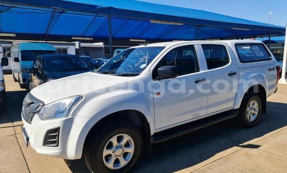 Nunua Ilio tumika Isuzu KB White Gari ndani ya Ezulwini nchini Hhohho Nunua Ilio tumika Isuzu KB White Gari ndani ya Ezulwini nchini Hhohho