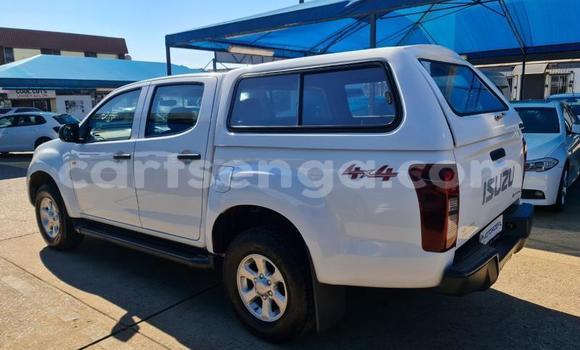 Acheter Occasion Voiture Isuzu KB Blanc à Ezulwini, Hhohho Acheter Occasion Voiture Isuzu KB Blanc à Ezulwini, Hhohho