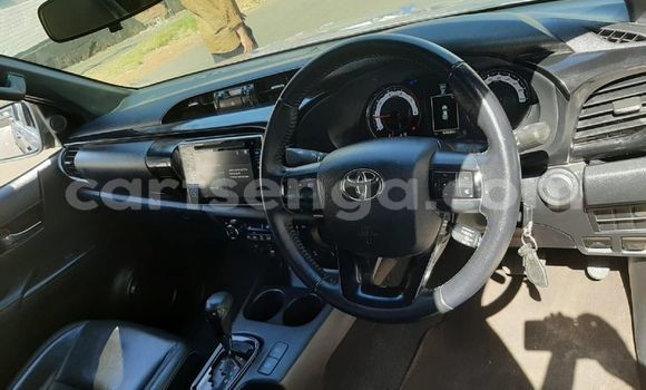 Buy Used Toyota Hilux Silver Car in Mbabane in Manzini Buy Used Toyota Hilux Silver Car in Mbabane in Manzini