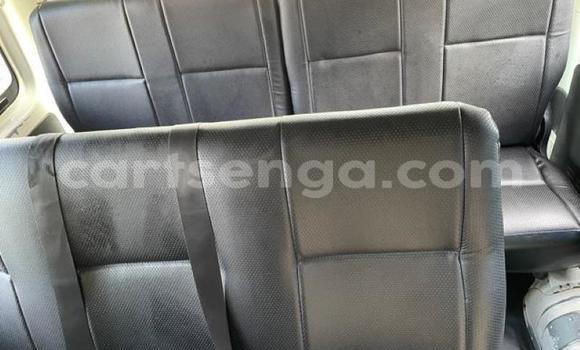 Nunua Ilio tumika Toyota Hiace White Gari ndani ya Bhunya nchini Manzini Nunua Ilio tumika Toyota Hiace White Gari ndani ya Bhunya nchini Manzini