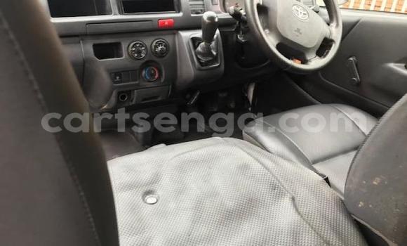 Nunua Ilio tumika Toyota Hiace White Gari ndani ya Bhunya nchini Manzini Nunua Ilio tumika Toyota Hiace White Gari ndani ya Bhunya nchini Manzini