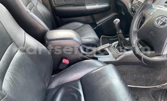 Nunua Ilio tumika Toyota Hilux White Gari ndani ya Bhunya nchini Manzini Nunua Ilio tumika Toyota Hilux White Gari ndani ya Bhunya nchini Manzini