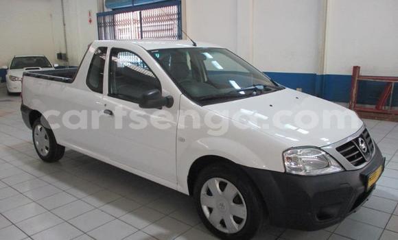 Nunua Ilio tumika Nissan NV200 White Gari ndani ya Bhunya nchini Manzini