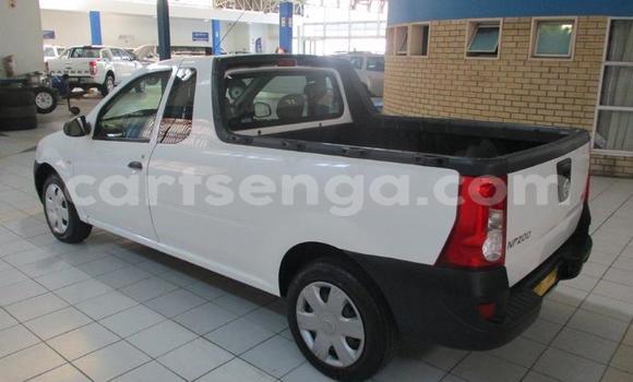 Nunua Ilio tumika Nissan NV200 White Gari ndani ya Bhunya nchini Manzini Nunua Ilio tumika Nissan NV200 White Gari ndani ya Bhunya nchini Manzini