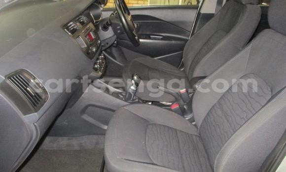 Nunua Ilio tumika Kia Rio Silver Gari ndani ya Bhunya nchini Manzini Nunua Ilio tumika Kia Rio Silver Gari ndani ya Bhunya nchini Manzini