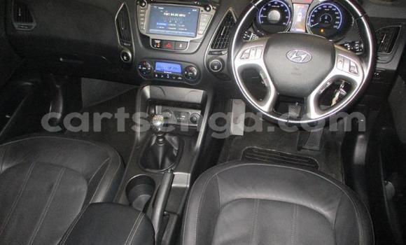 Nunua Ilio tumika Hyundai ix35 Silver Gari ndani ya Bhunya nchini Manzini Nunua Ilio tumika Hyundai ix35 Silver Gari ndani ya Bhunya nchini Manzini
