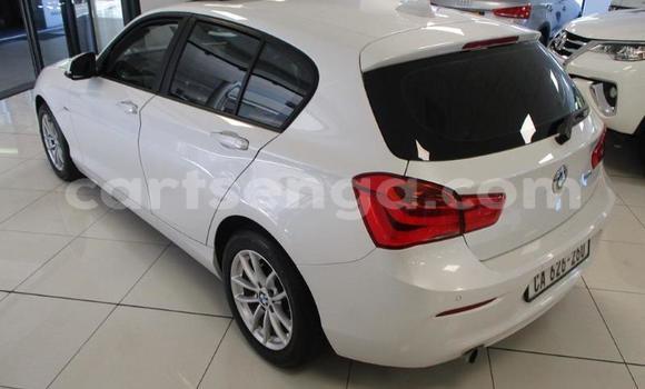 Nunua Ilio tumika BMW 1-Series White Gari ndani ya Bhunya nchini Manzini Nunua Ilio tumika BMW 1-Series White Gari ndani ya Bhunya nchini Manzini
