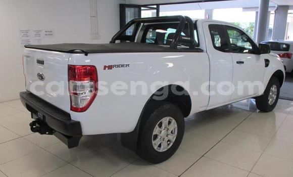 Nunua Ilio tumika Ford Ranger White Gari ndani ya Bhunya nchini Manzini Nunua Ilio tumika Ford Ranger White Gari ndani ya Bhunya nchini Manzini