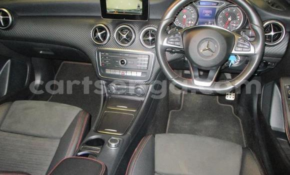 Nunua Ilio tumika Mercedes-Benz C-Classe Black Gari ndani ya Bhunya nchini Manzini Nunua Ilio tumika Mercedes-Benz C-Classe Black Gari ndani ya Bhunya nchini Manzini